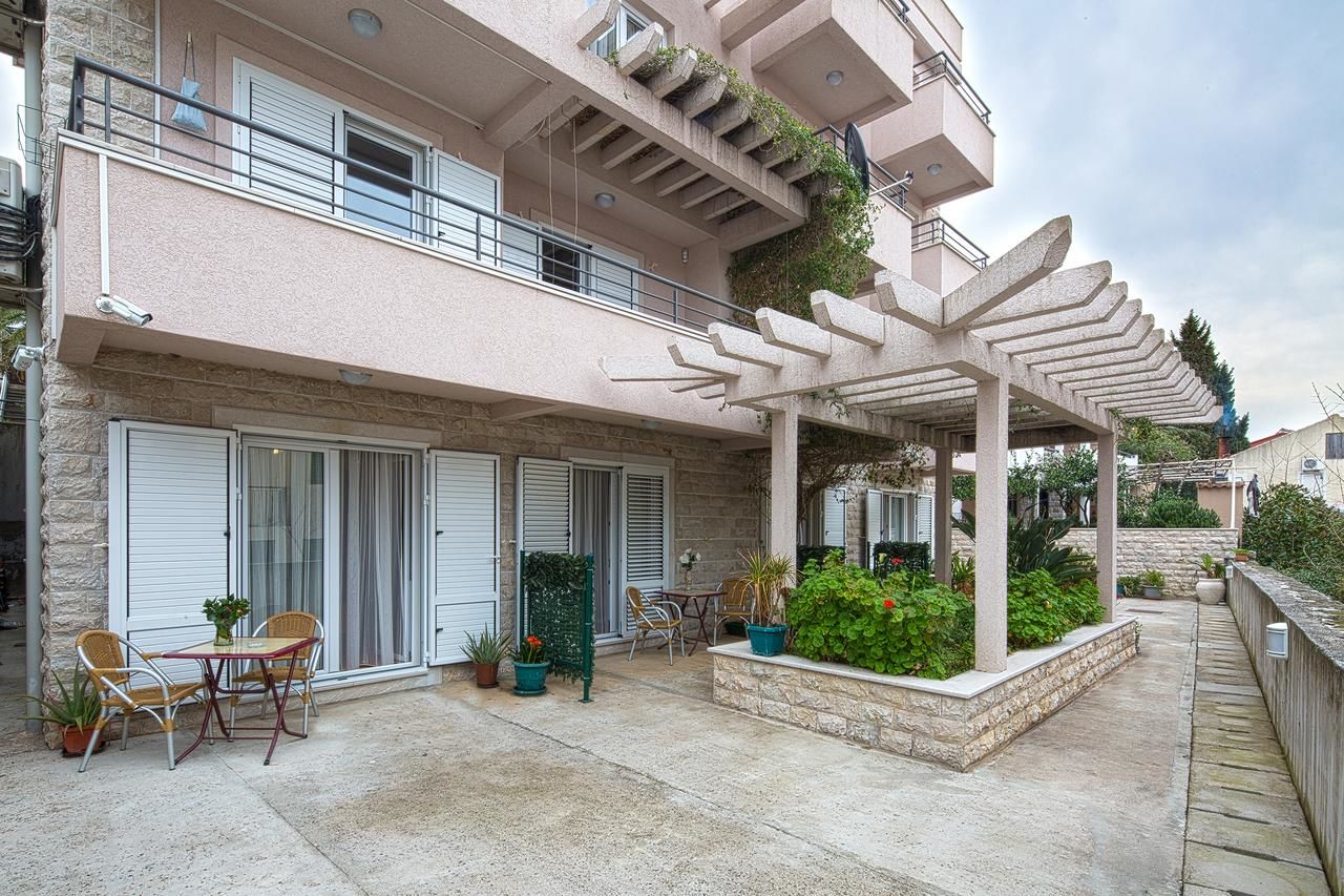 Апартаменты Petrovac Holiday Apartments Петровац-5