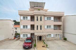 Апартаменты Petrovac Holiday Apartments Петровац-0