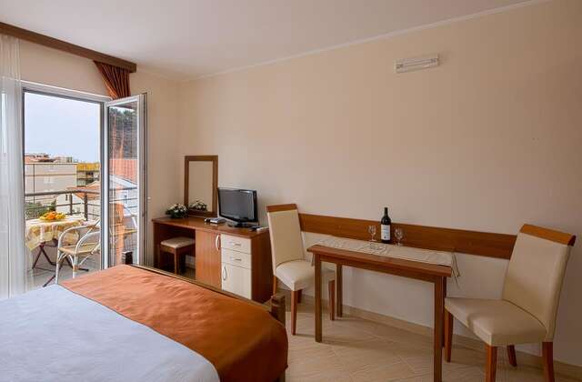 Апартаменты Petrovac Holiday Apartments Петровац-22