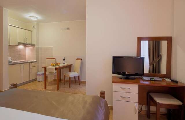 Апартаменты Petrovac Holiday Apartments Петровац-45